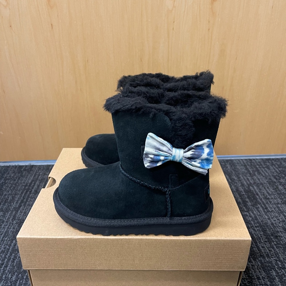 NIB UGG Kenzie Tie Dye Bow Boots / Toddler Size 12 / Color: Black